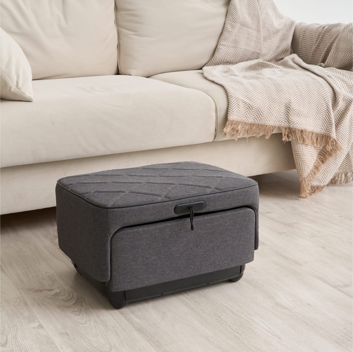 Puf gray 7.jpg